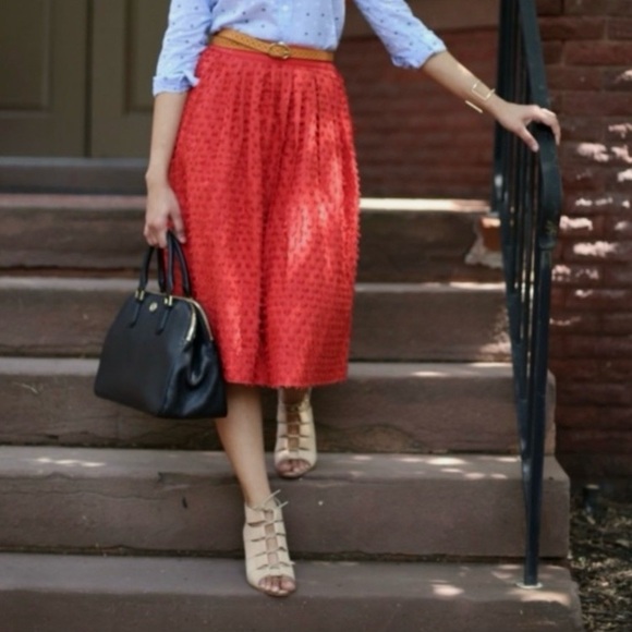 J. Crew Dresses & Skirts - J Crew 100% cotton Red Textured midi Skirt sz 8
